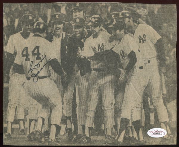 1979 New York Yankees Newspaper Photo Signed by Reggie Jackson JSA